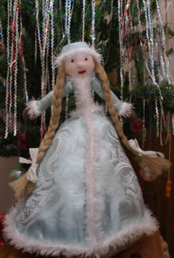 Красавица Снегурочка - тряпичная кукла